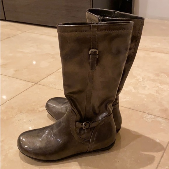 Girls patent boots by Nordstrom - Picture 3 of 3